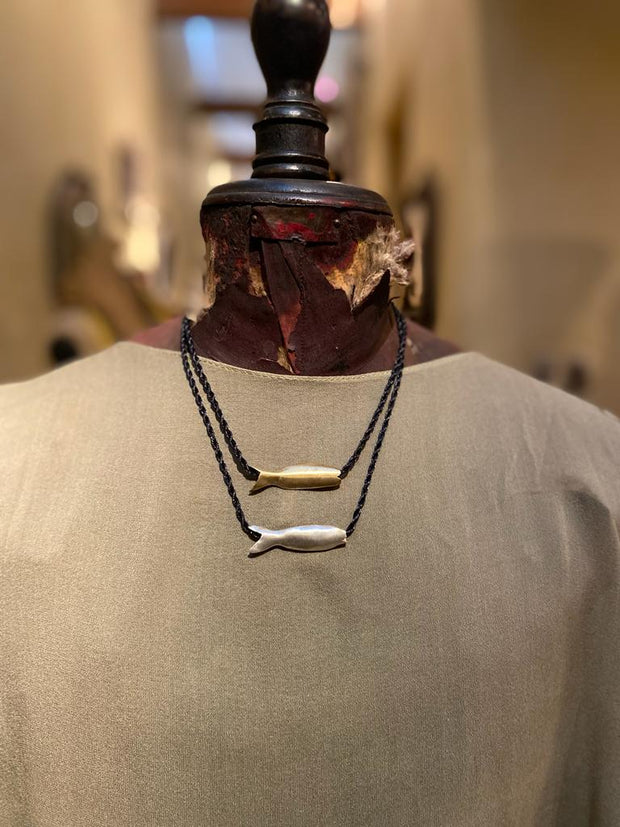 COLLAR PEZ PLATA