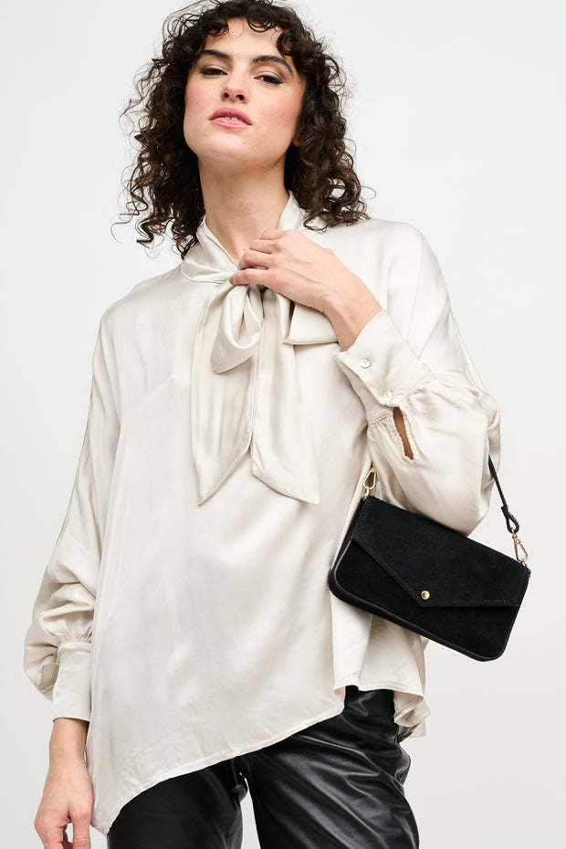 CARTERA LELIA