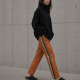 PANTALON RAYAS CUERO