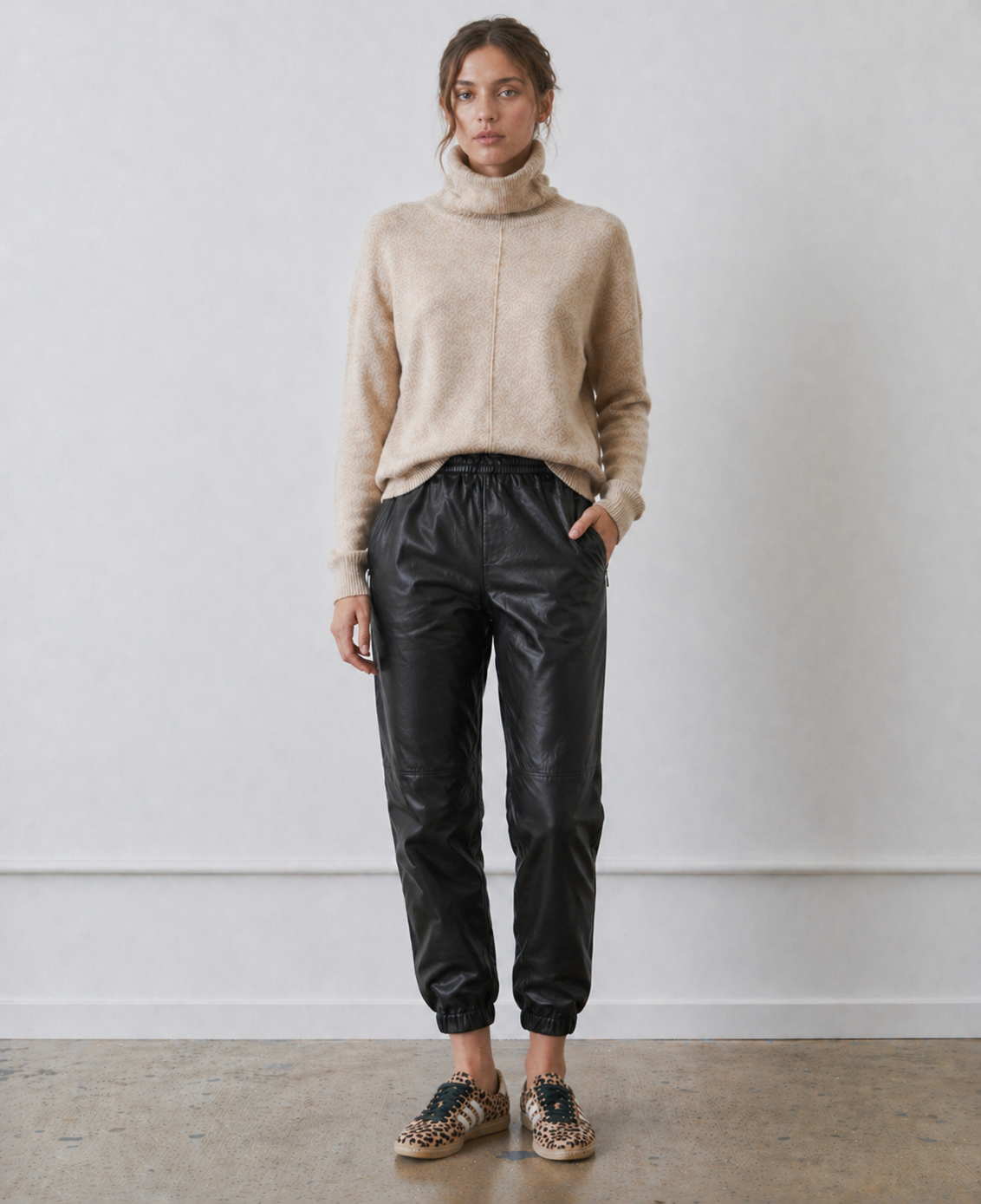 PANTALON LIA CUERO SALE