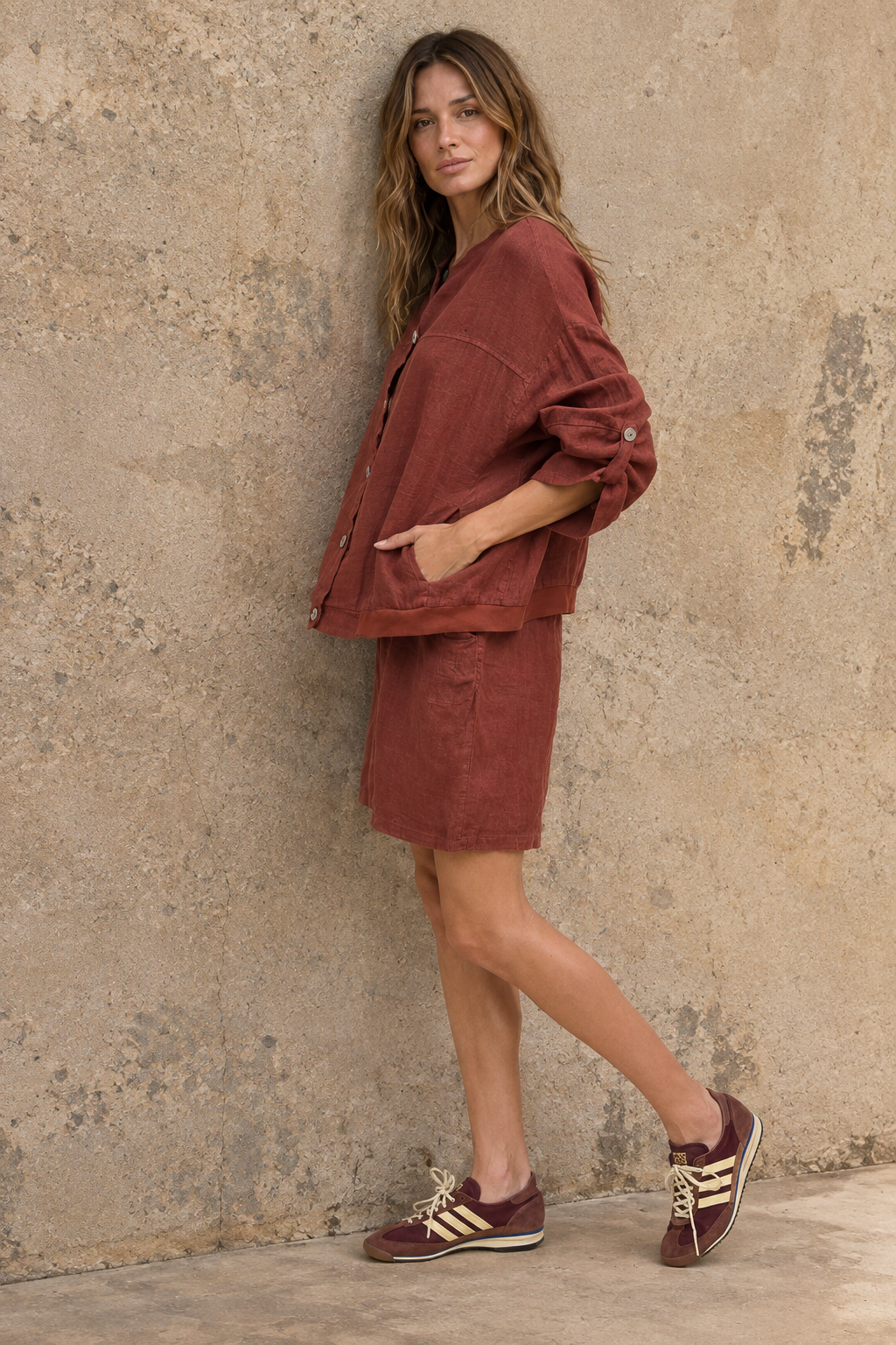 SHORT YAEL LINO