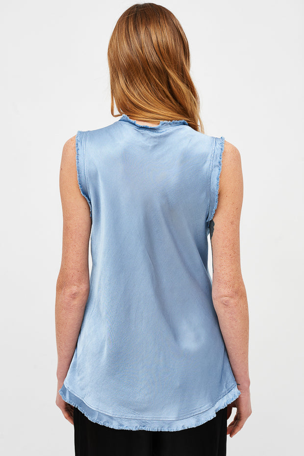 TOP CAMELIA