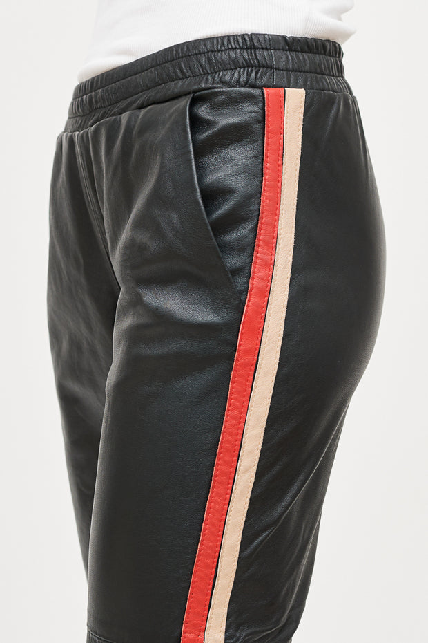 PANTALON RAYAS CUERO