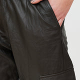 PANTALON CARGO CUERO
