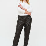 PANTALON CARGO CUERO