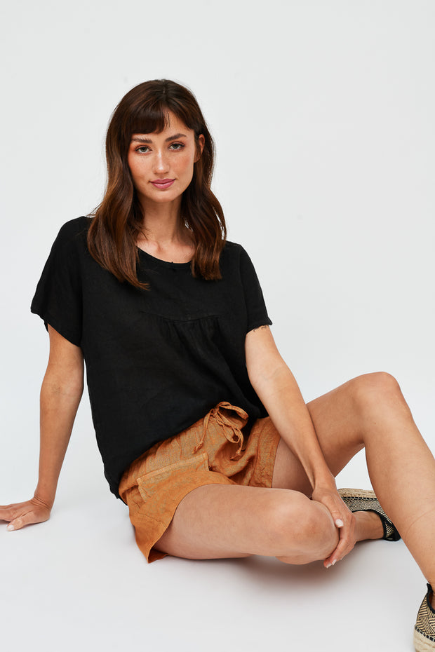 SHORT JULIA LINO