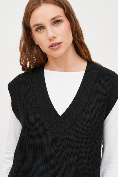 SWEATER INA SIN MANGAS