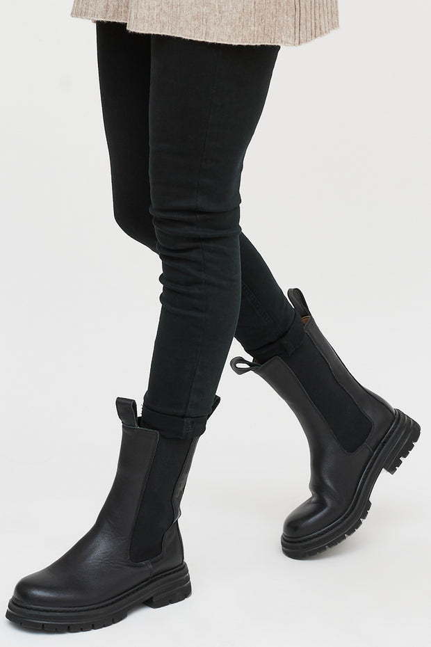 BOTIN SASHA